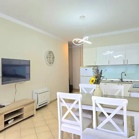 Sunny - 180 Durres